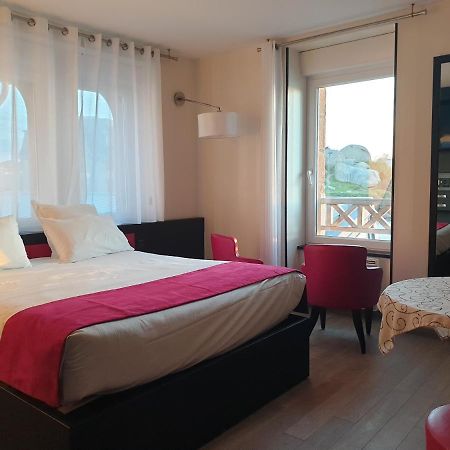 Logis Hotel Saint Guirec Et De La Plage Perros-Guirec Ngoại thất bức ảnh