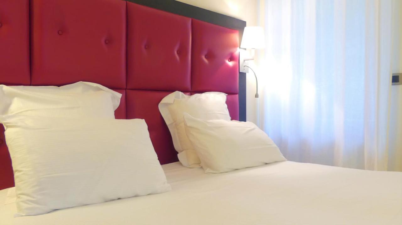 Logis Hotel Saint Guirec Et De La Plage Perros-Guirec Ngoại thất bức ảnh